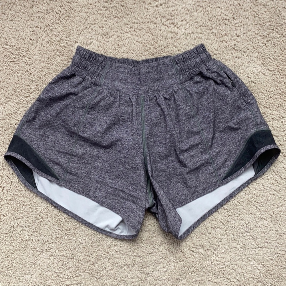Lululemon Heathered Gray Hotty Hot 4”
